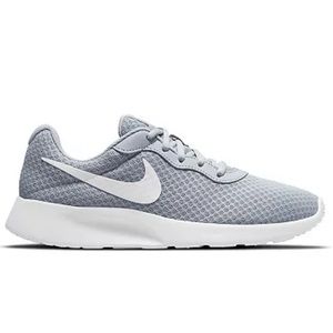 Women’s Nike Tanjun Running Shoe
